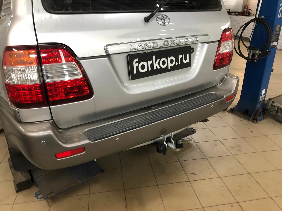 Фаркоп Galia для Toyota Land Cruiser J100 VX 1998-2008 T050A в Хабаровск