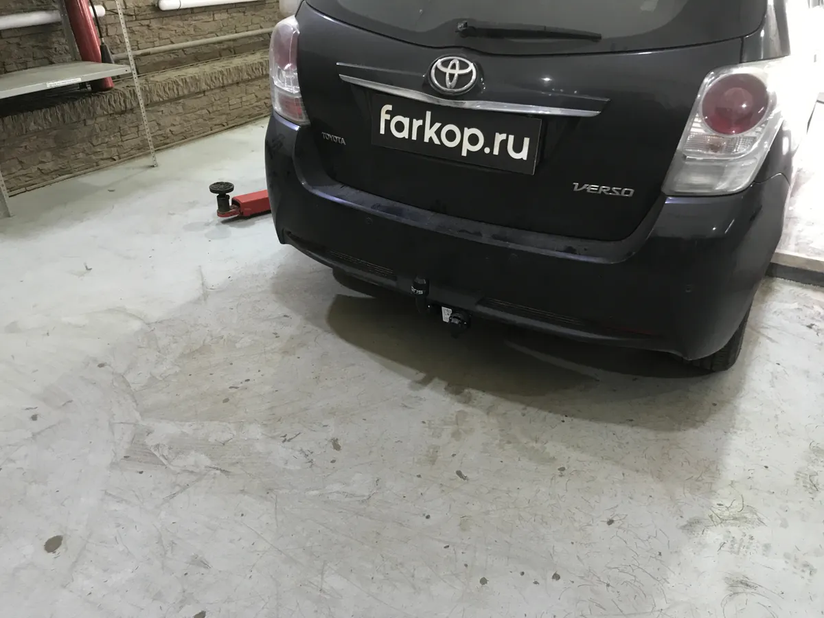 Фаркоп Oris для Toyota Verso 2012-2018 3069-A в Хабаровск Фаркоп Oris для Toyota Verso 2012-2018 3069-A в Хабаровск