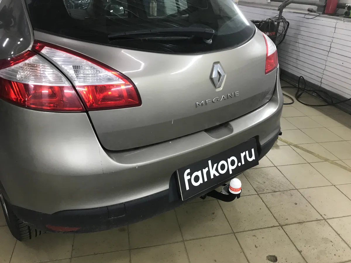 Фаркоп Трейлер для Renault Megane (5дв. хэтчбек ) 2008-2016 Арт. 9050 9050 в Хабаровск Фаркоп Трейлер для Renault Megane (5дв. хэтчбек ) 2008-2016 Арт. 9050 9050 в Хабаровск