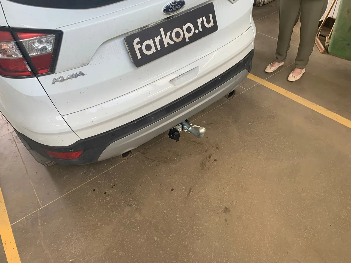 Фаркоп Лидер Плюс для Ford Kuga 2013-2019 F120-BA в Хабаровск Фаркоп Лидер Плюс для Ford Kuga 2013-2019 F120-BA в Хабаровск