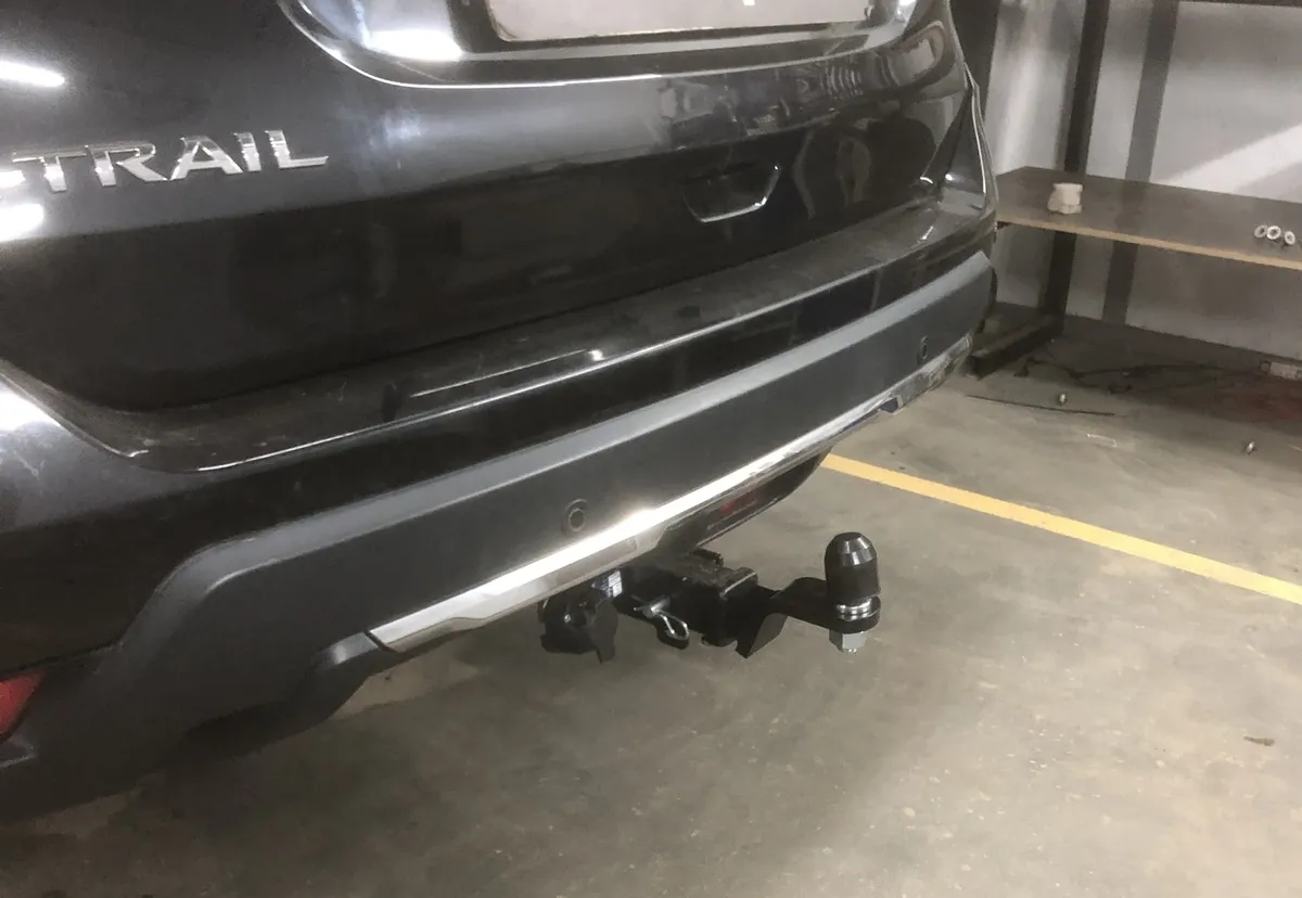 Фаркоп Berg для Nissan X-Trail 2015-2022 F.4113.001 в Хабаровск Фаркоп Berg для Nissan X-Trail 2015-2022 F.4113.001 в Хабаровск