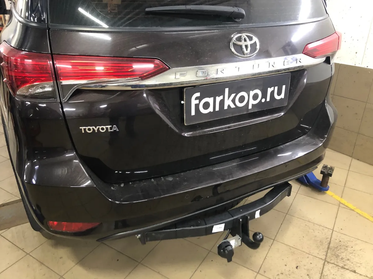 Фаркоп Трейлер для Toyota Fortuner 2017- Арт. 7870 7870 в Хабаровск