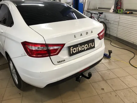 Фаркоп Berg для Lada Vesta (вкл. Cross) 2015-2022 Арт. F.6012.003 F.6012.003 в Хабаровск