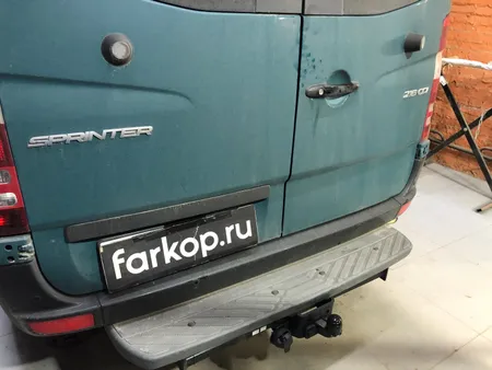 Фаркоп Steinhof для Mercedes Sprinter 2006-2018, (для а/м со ступенькой, кроме самой короткой базы) V-033 в Хабаровск